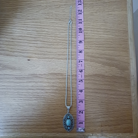 2 item-FAUX TURQUOISE & FLOWER GEMSTONE SILVERTONE NECKLACE & SUNFLOWER EARRINGS - Picture 5 of 10